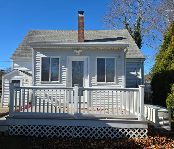 $350,000 | 14 Hyde Street, Stonington, CT 06379