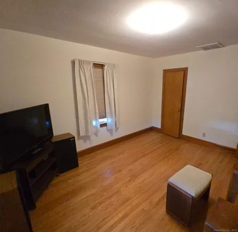 $350,000 | 14 Hyde Street, Stonington, CT 06379