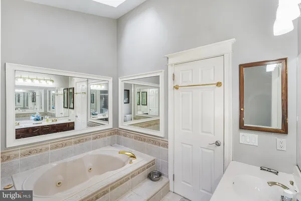 $550,000 | 36 Kensington Drive, Eastampton, NJ 08060