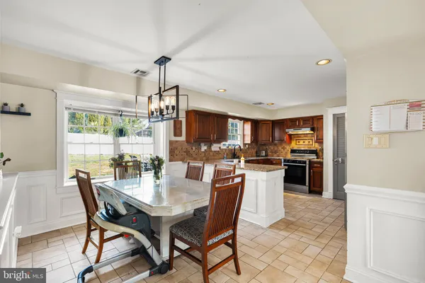 $550,000 | 36 Kensington Drive, Eastampton, NJ 08060