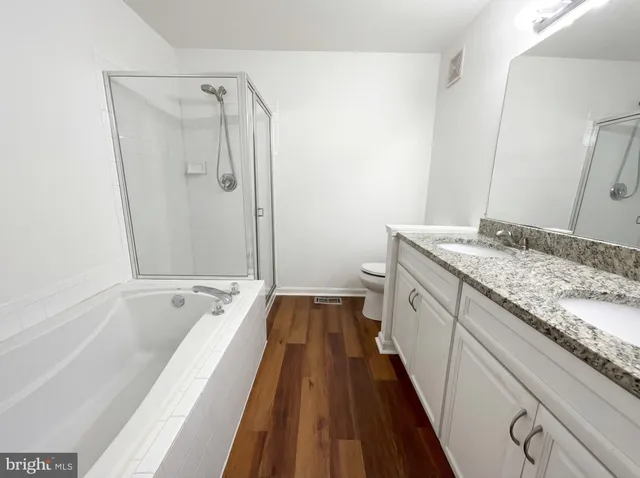 $460,000 | 12632 Fair Crest Court, Unit 135, Fairfax, VA 22033