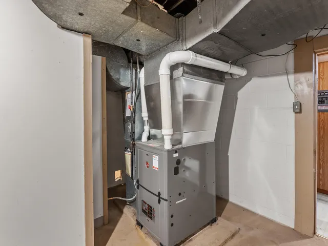 $244,900 | 1101 Nagle Avenue, Unit 1103, Manitowoc, WI 54220