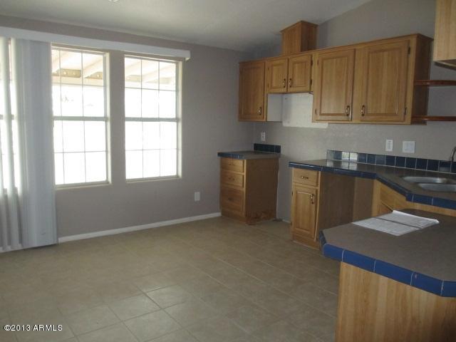 023-254317-Kitchen