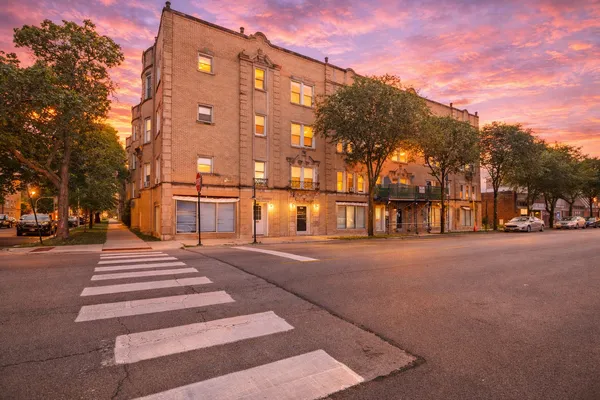 $185,000 | 6457 North California Avenue, Unit 3, Chicago, IL 60645