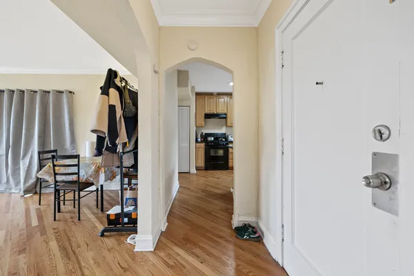 $185,000 | 6457 North California Avenue, Unit 3, Chicago, IL 60645