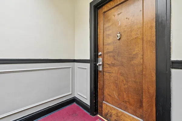 $185,000 | 6457 North California Avenue, Unit 3, Chicago, IL 60645