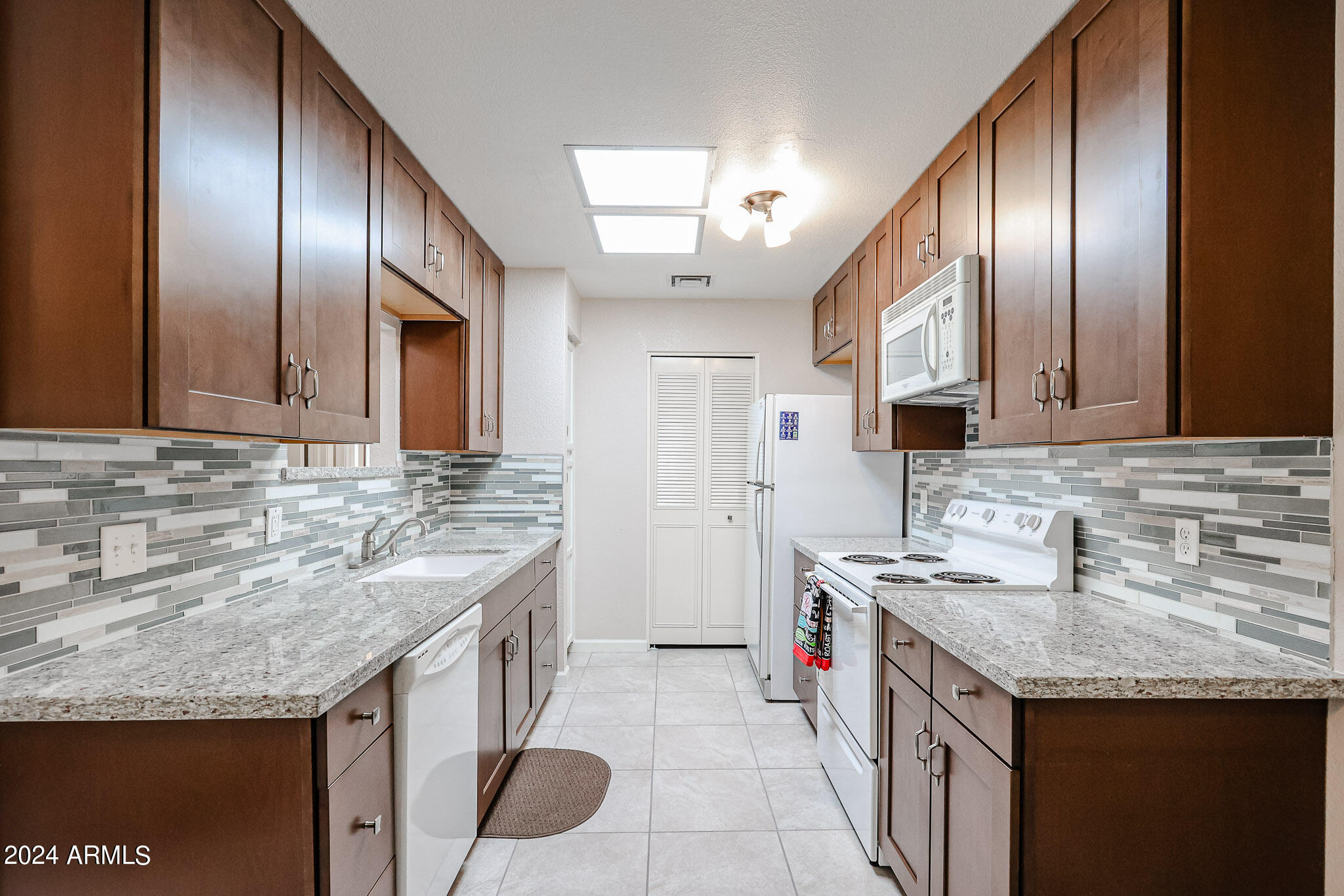 14300 West Bell Road, Unit 100 Surprise, AZ 85374 - Photo 5 of 18 B (6)
