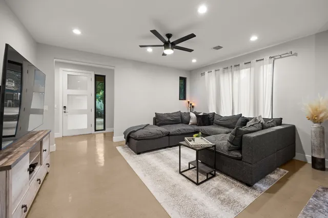 $3,899 | 3610 Thompson Street, Unit 1, Austin, TX 78702