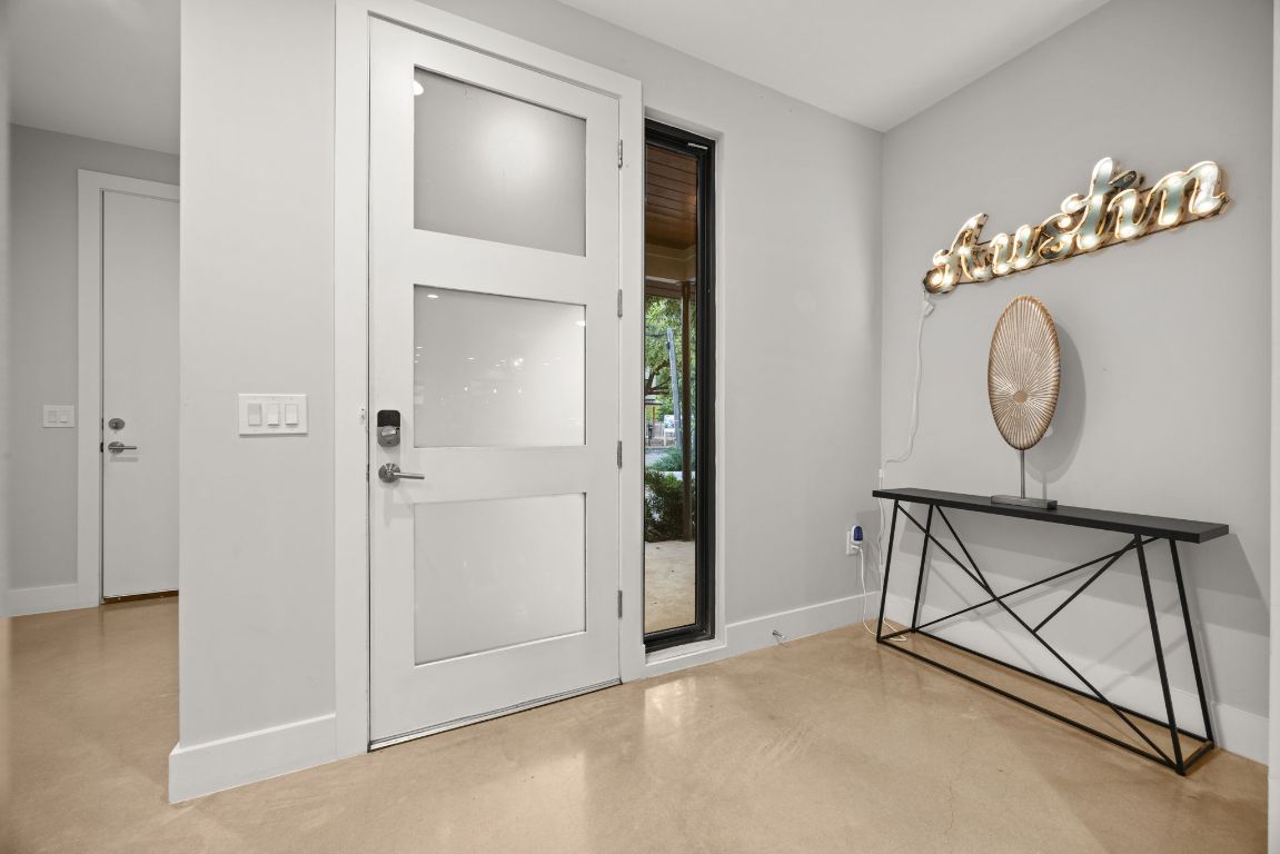 3610 Thompson Street, Unit 1 Austin, TX 78702 - Photo 7 of 39