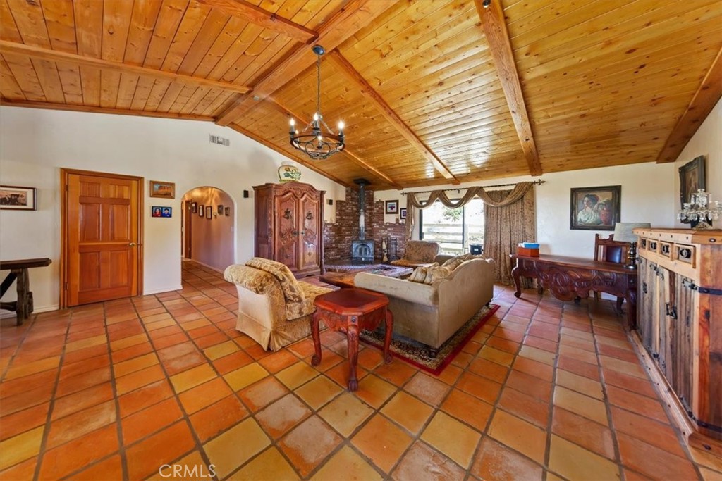 9060 Yucca Hills Road Agua Dulce, CA 91390 - Photo 13 of 44