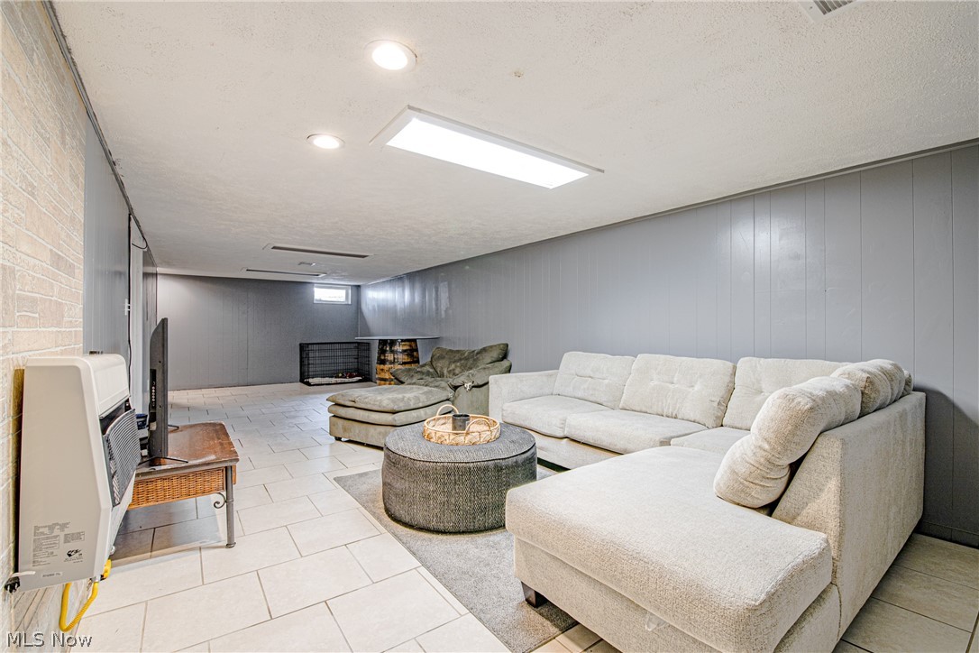 12954 West Sprague Road Parma, OH 44130 - Photo 15 of 21 Gallery Image 15