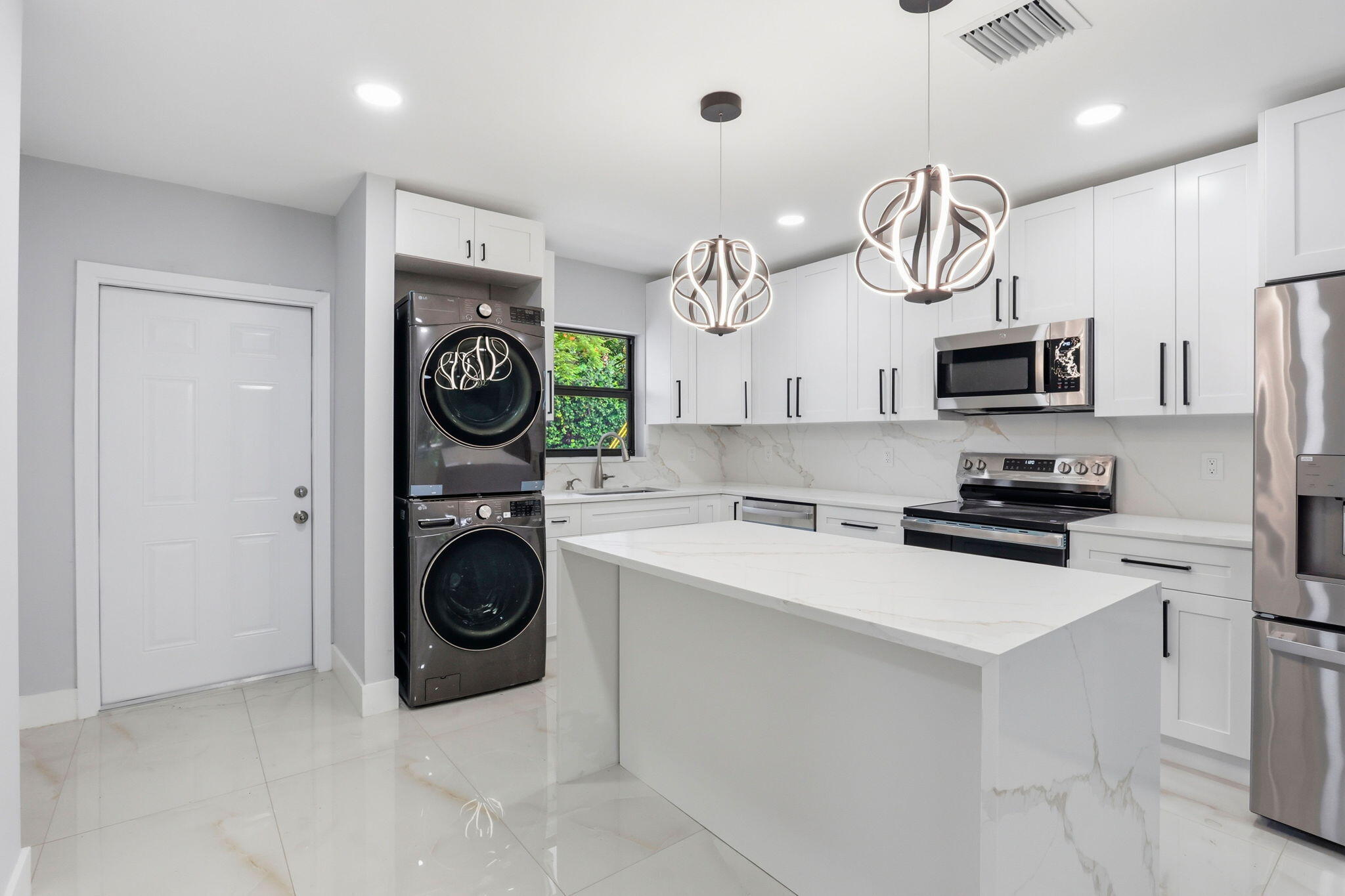 2999 Northeast 2nd Avenue Boca Raton, FL 33431 - Photo 9 of 39 10-web-or-mls-010_0E2A0391