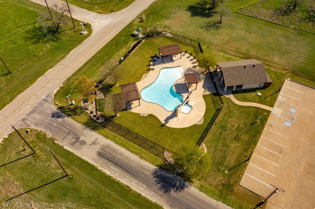 22064 Greenbriar Drive Whitney, TX 76692 - Photo 8 of 26 Gallery Image 8