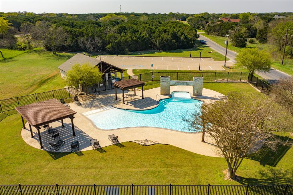 22064 Greenbriar Drive Whitney, TX 76692 - Photo 9 of 26 Gallery Image 9