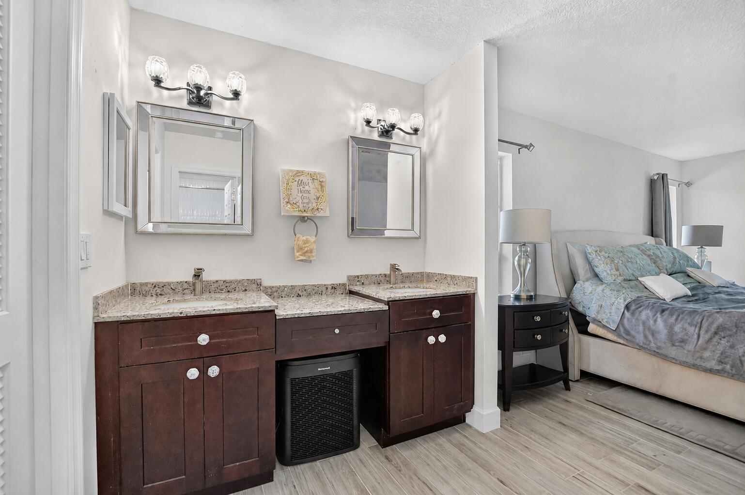 8681 Boca Drive, Unit 20 Boca Raton, FL 33433 - Photo 24 of 54 Main Bathroom