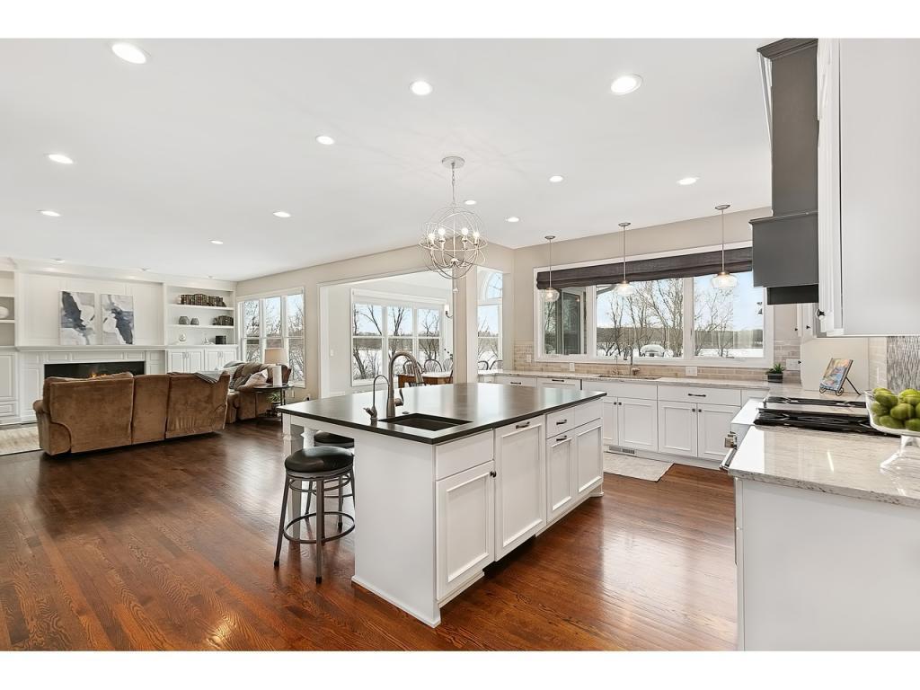 19009 Firethorn Point Eden Prairie, MN 55347 - Photo 7 of 40 Gallery Image 7