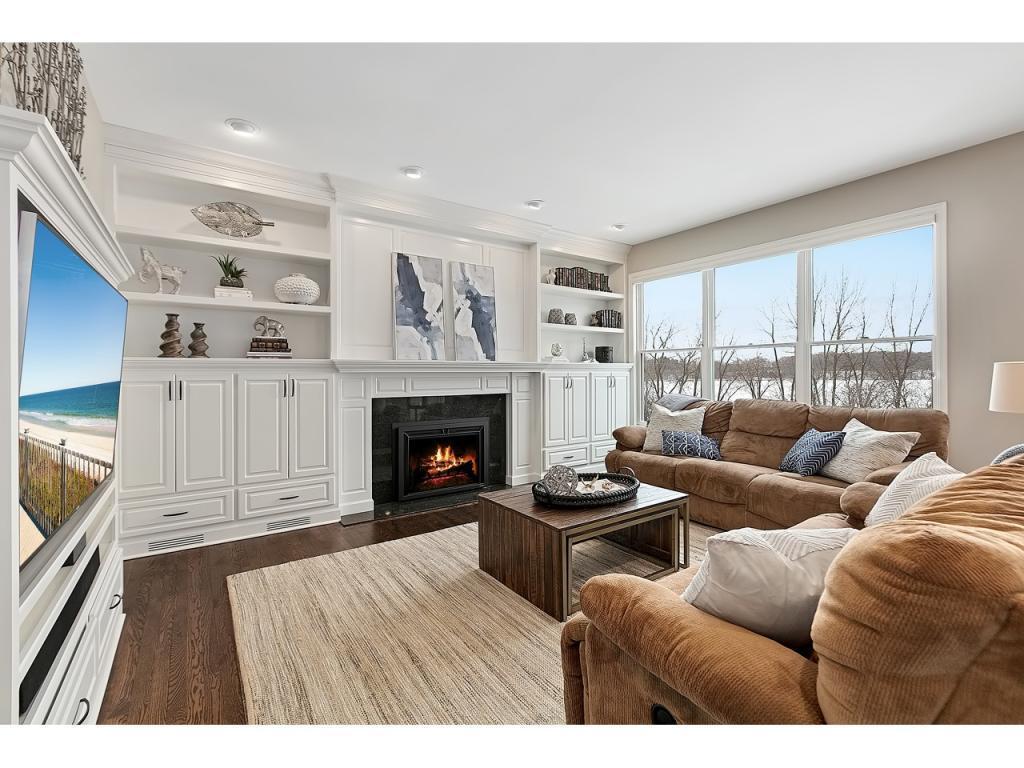 19009 Firethorn Point Eden Prairie, MN 55347 - Photo 10 of 40 Gallery Image 10