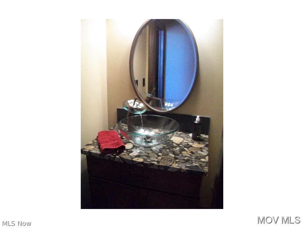 486 Woodlawn Ridge Road Washington, WV 26181 - Photo 15 of 24 Guest powder room