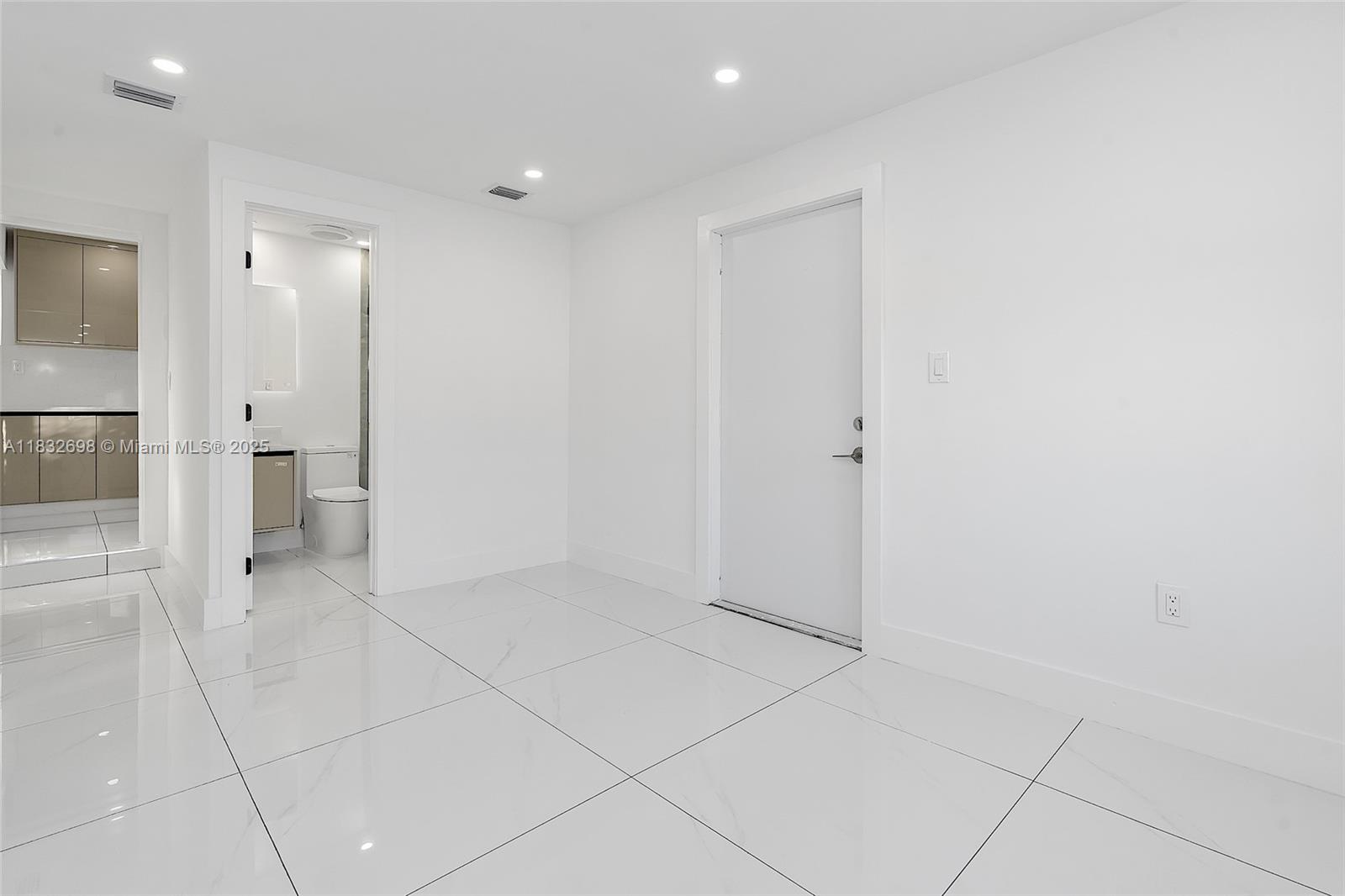 6540 Southwest 25th Street Miami, FL 33155 - Photo 28 of 37 a view of an empty room