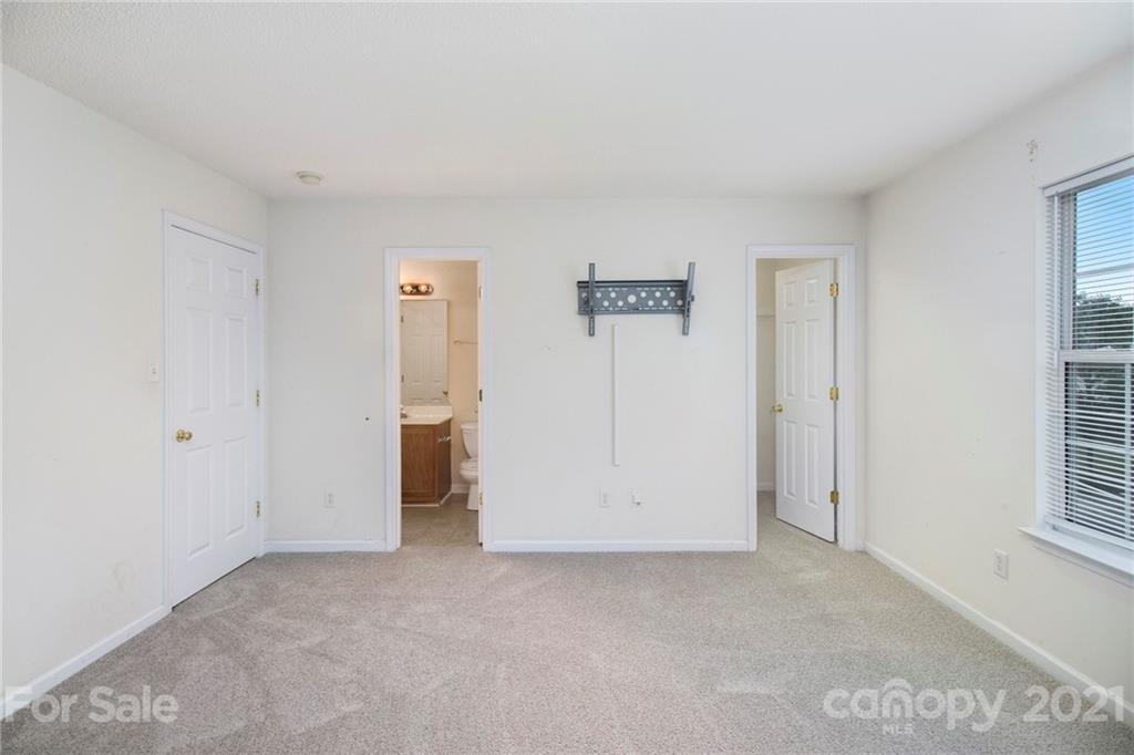 2918 Fairglen Road Charlotte, NC 28269 - Photo 16 of 20 Gallery Image 16