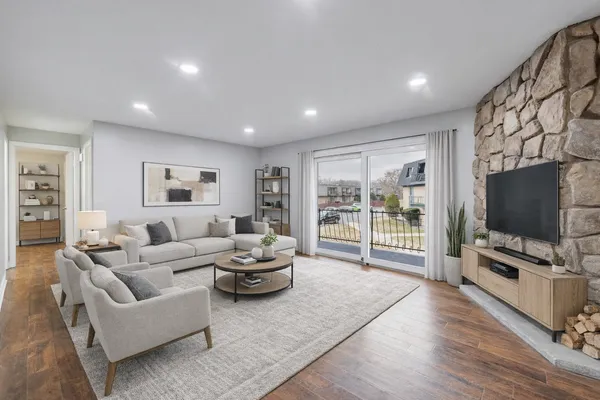 $209,999 | 11128 South 84th Avenue, Unit 2B, Palos Hills, IL 60465