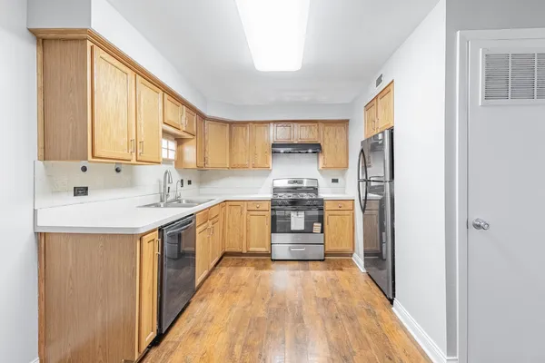 $209,999 | 11128 South 84th Avenue, Unit 2B, Palos Hills, IL 60465