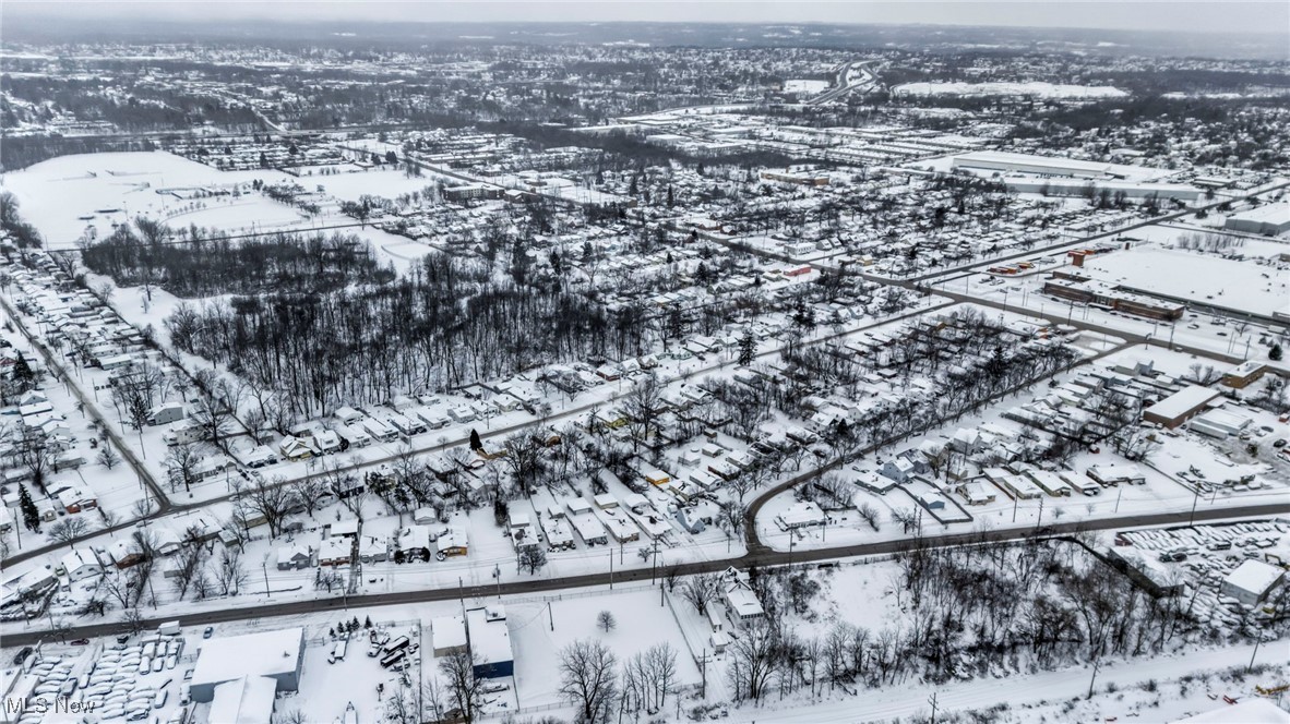 17001 South Miles Road Cleveland, OH 44128 - Photo 7 of 17 View of snowy aerial view