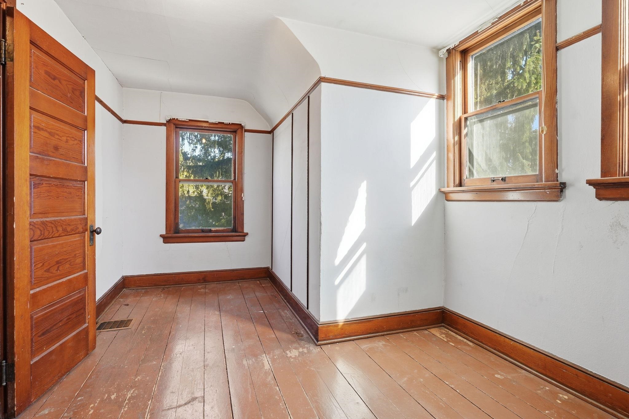 2342 Upham Street Madison, WI 53704 - Photo 27 of 44