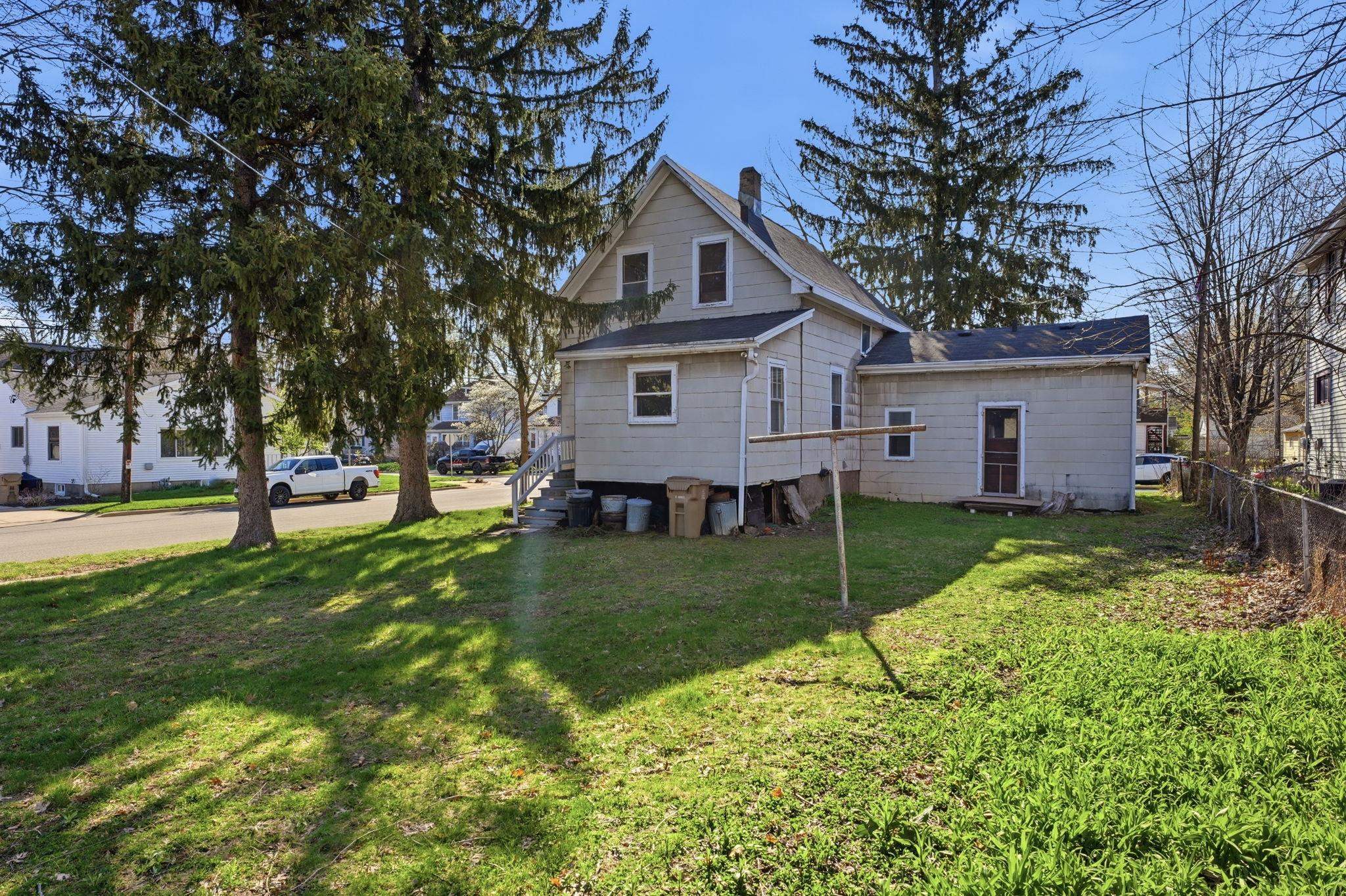 2342 Upham Street Madison, WI 53704 - Photo 39 of 44