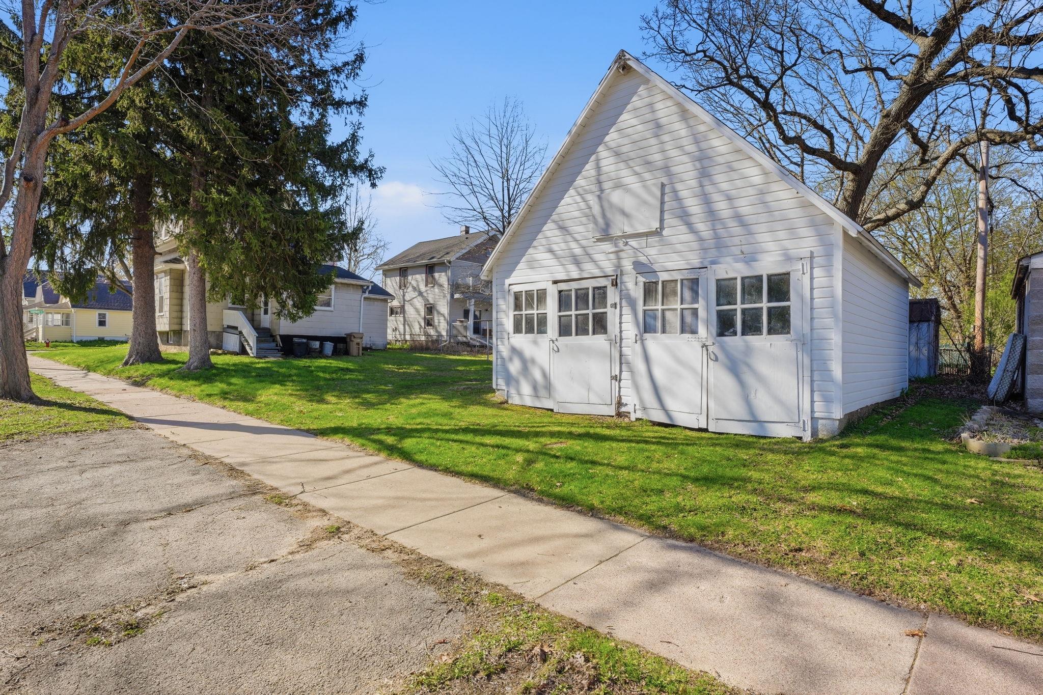 2342 Upham Street Madison, WI 53704 - Photo 42 of 44