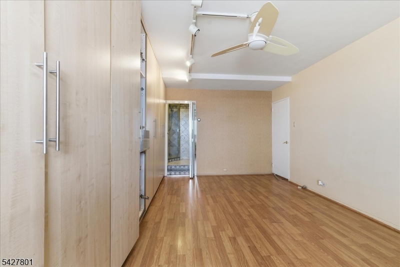 2 Horizon Road Fort Lee, NJ 07024 - Photo 14 of 30