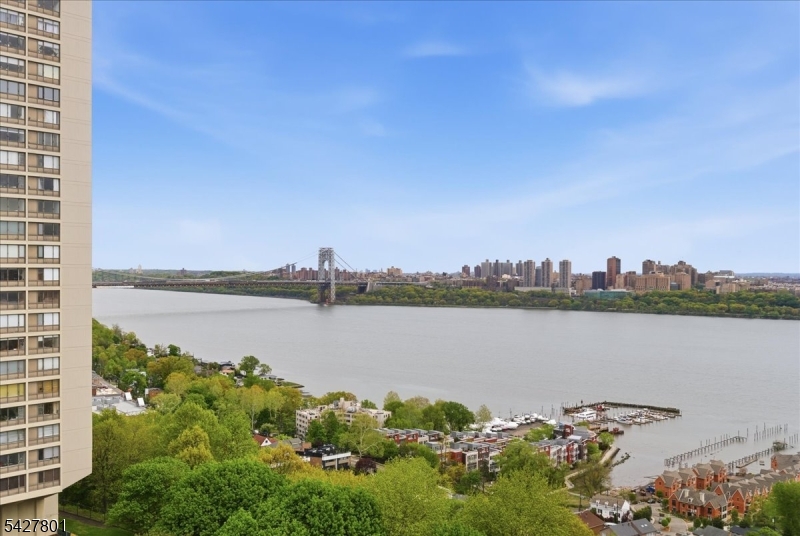 2 Horizon Road Fort Lee, NJ 07024 - Photo 25 of 30