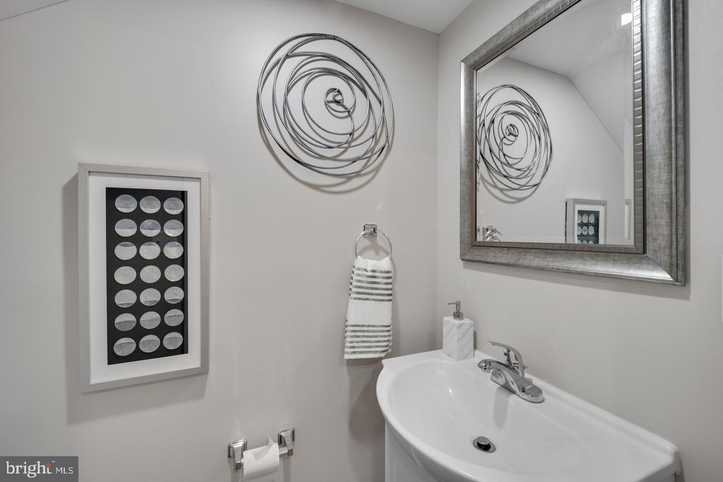 4227 Edson Place Northeast Washington, DC 20019 - Photo 7 of 24 Virtually staged