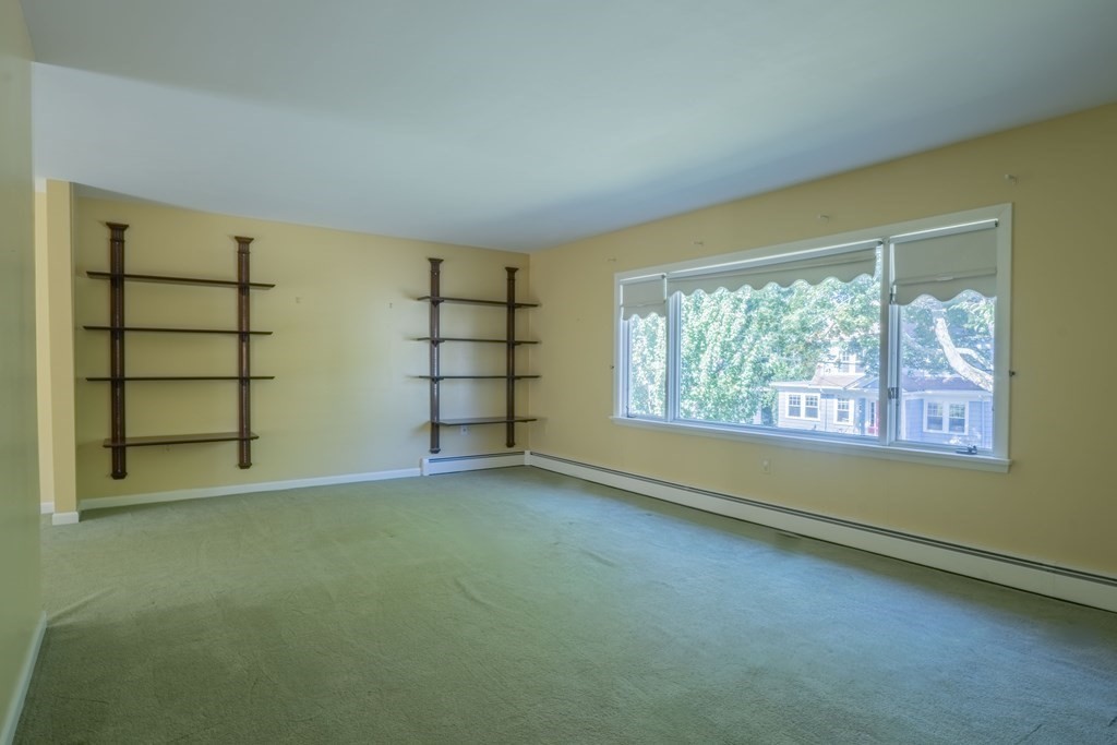 39 Pilgrim Road Marblehead, MA 01945 - Photo 12 of 41