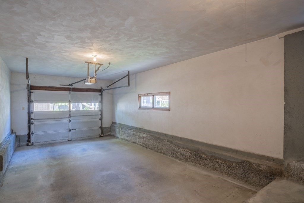 39 Pilgrim Road Marblehead, MA 01945 - Photo 37 of 41