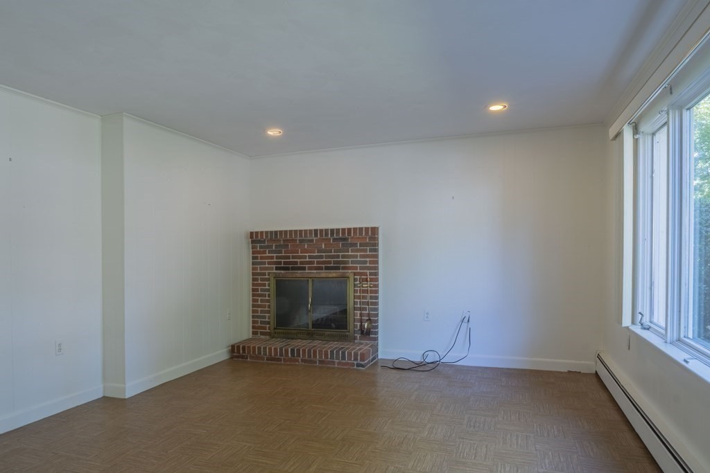 39 Pilgrim Road Marblehead, MA 01945 - Photo 6 of 41