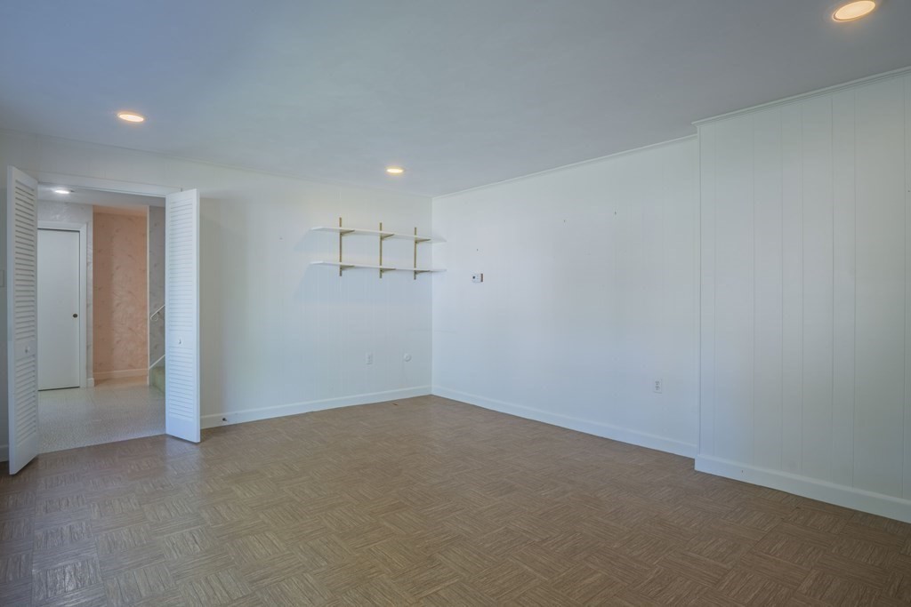 39 Pilgrim Road Marblehead, MA 01945 - Photo 7 of 41