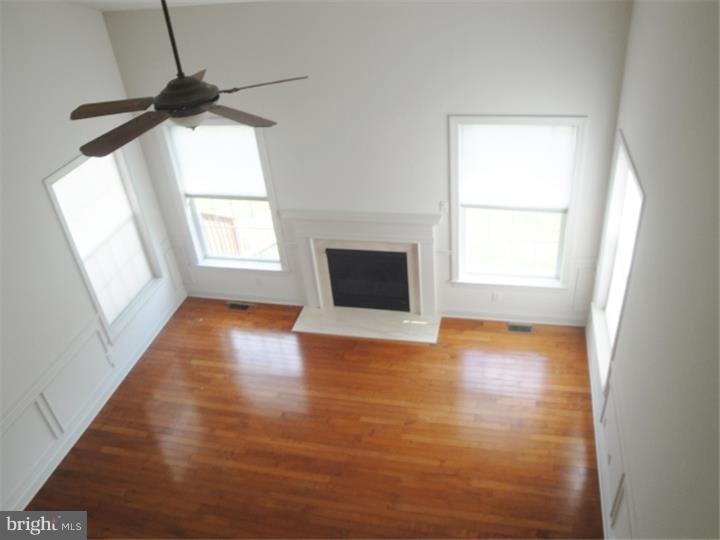9 Farmview Road Bordentown, NJ 08505 - Photo 8 of 21 Family Room