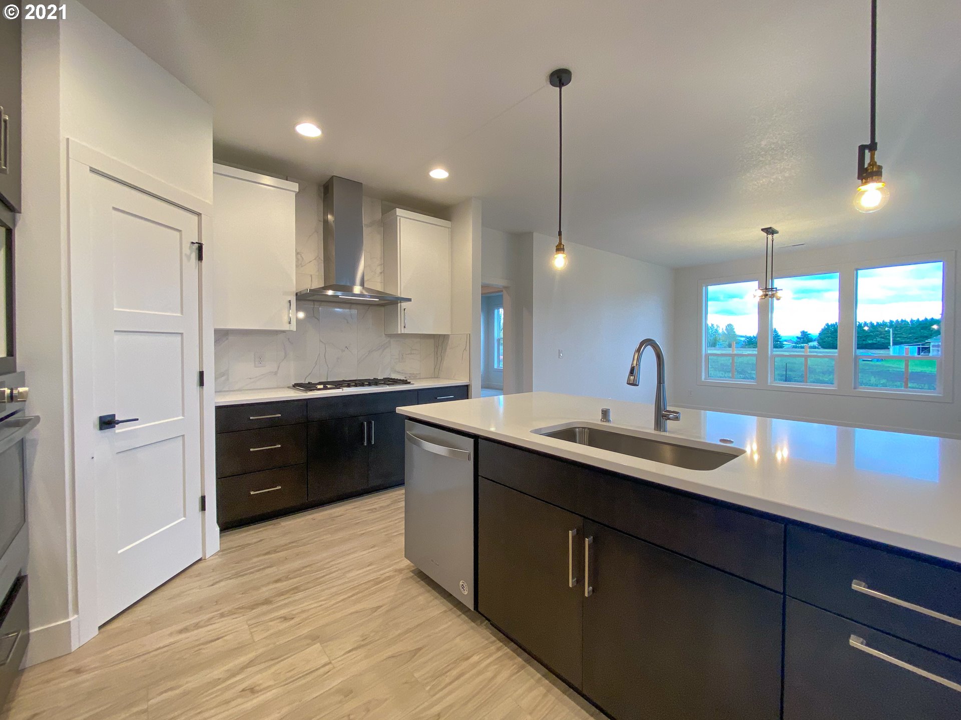 904 South 88th Avenue Ridgefield, WA 98642 - Photo 8 of 30 Gallery Image 8