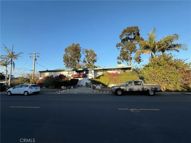 $3,250,000 | 2200 Lake Park Lane, Newport Beach, CA 92660