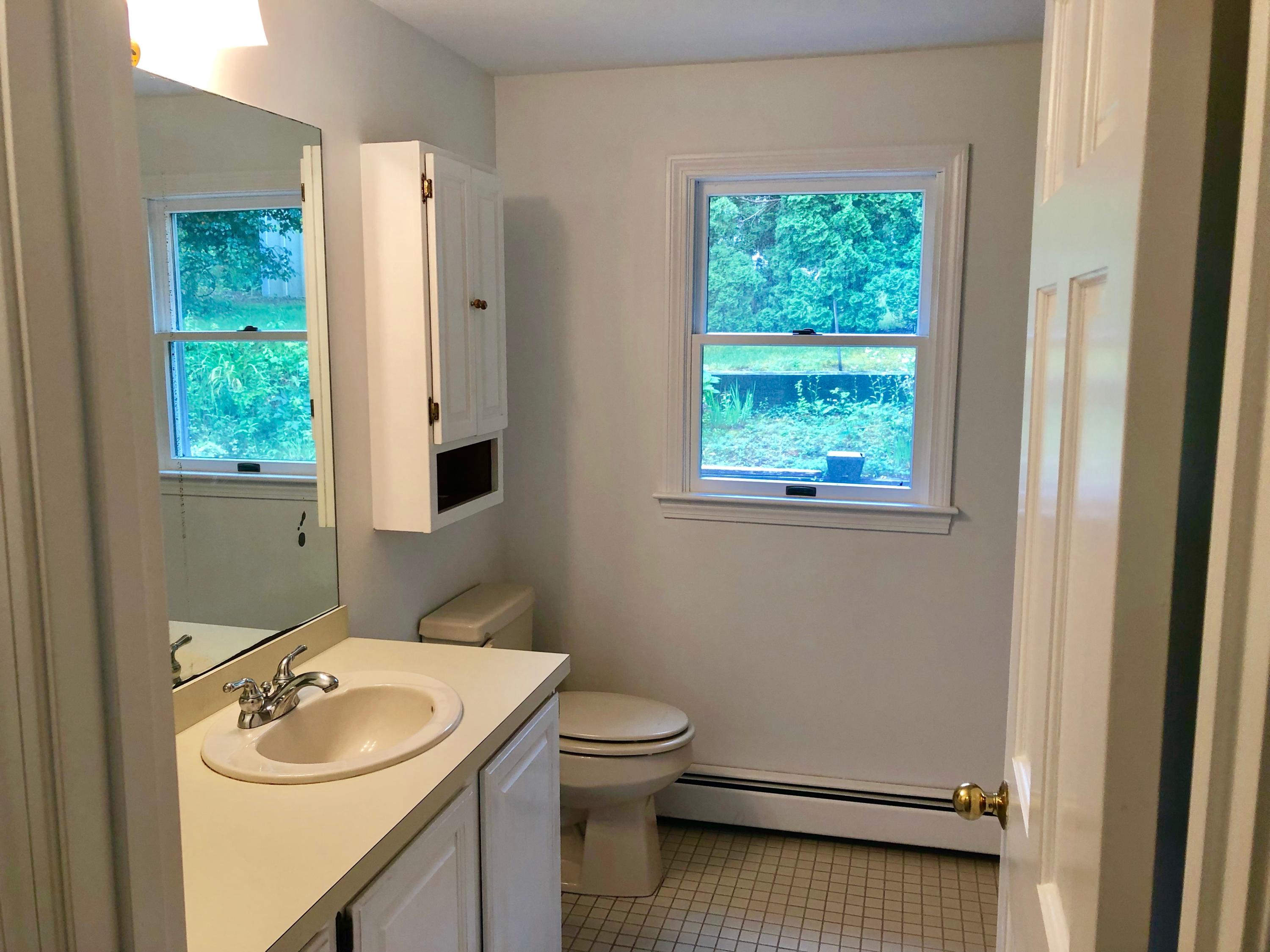 7 Nickerson Road Harwich, MA 02645 - Photo 20 of 23 Main full bath.shower.tub