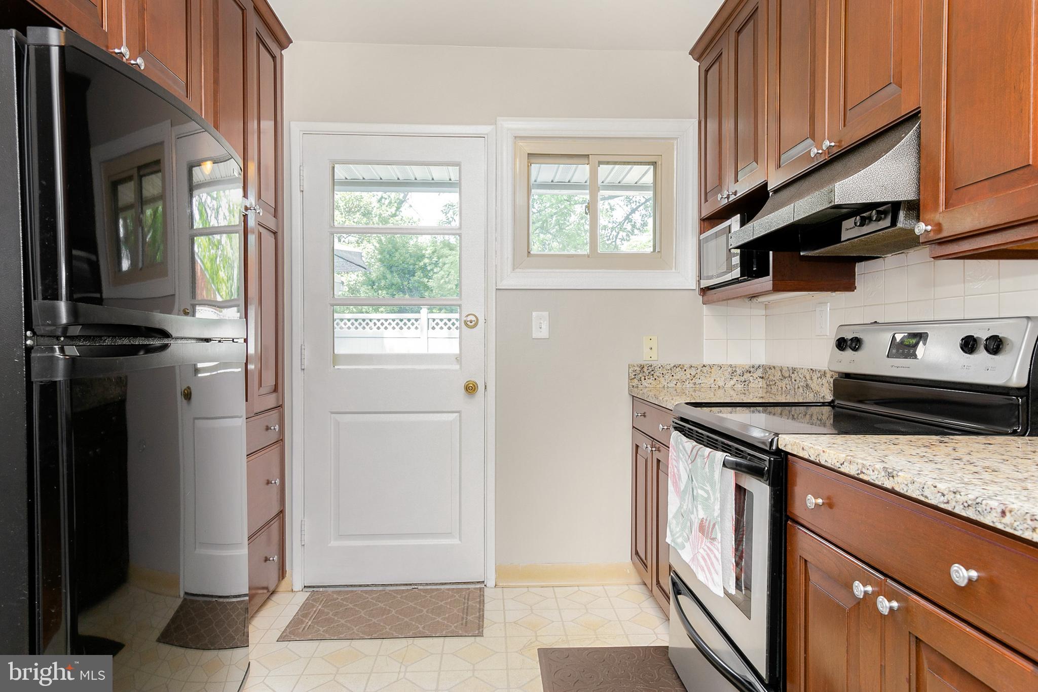 4100 Braddock Road Alexandria, VA 22312 - Photo 8 of 37 Gallery Image 8