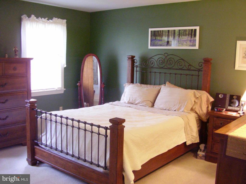 933 Nissley Road Lancaster, PA 17601 - Photo 15 of 44 Gallery Image 15