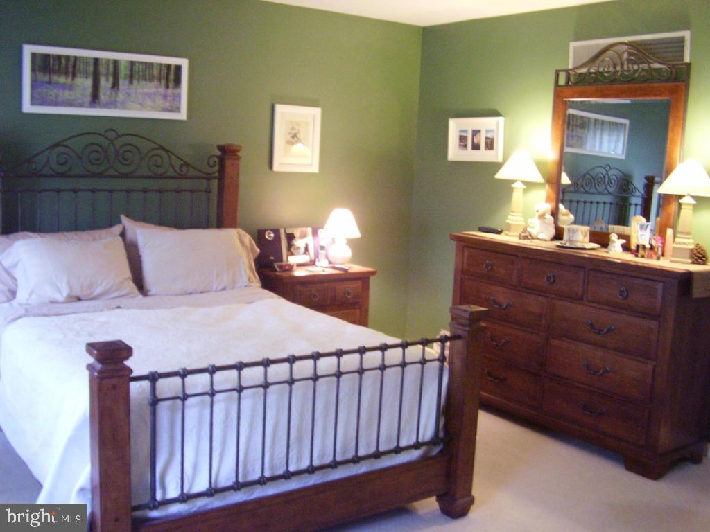933 Nissley Road Lancaster, PA 17601 - Photo 16 of 44 Gallery Image 16
