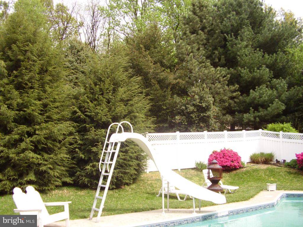 933 Nissley Road Lancaster, PA 17601 - Photo 38 of 44 Gallery Image 38