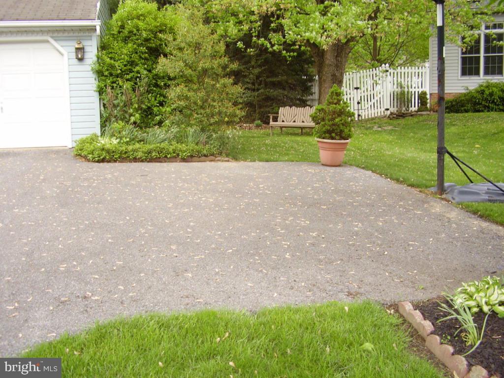933 Nissley Road Lancaster, PA 17601 - Photo 39 of 44 Gallery Image 39