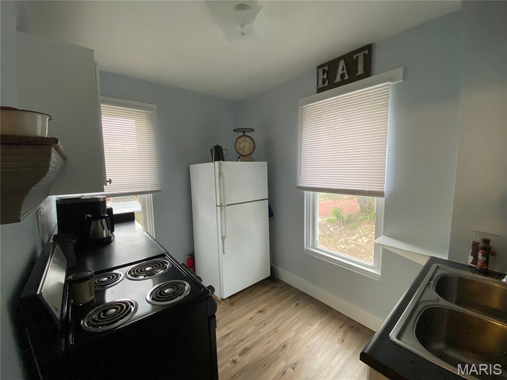220 East 6th Street Alton, IL 62002 - Photo 11 of 28