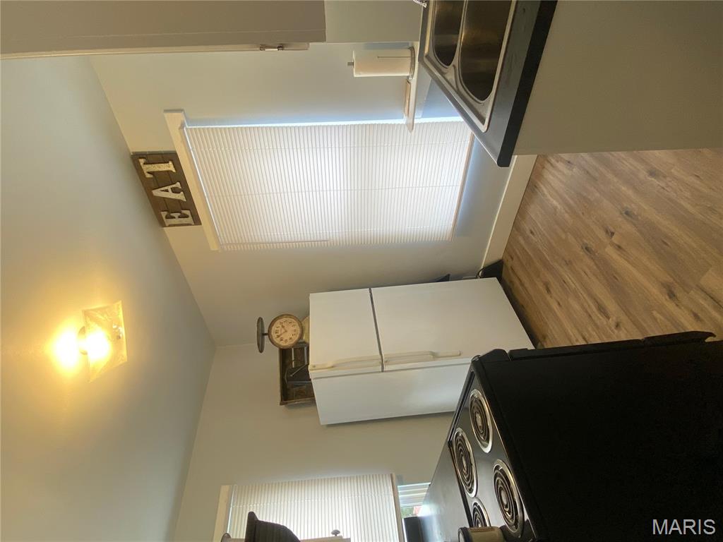 220 East 6th Street Alton, IL 62002 - Photo 7 of 28
