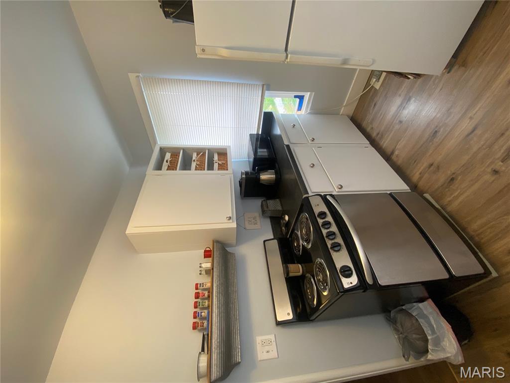 220 East 6th Street Alton, IL 62002 - Photo 8 of 28