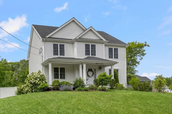 $825,000 | 1531 County Street, Attleboro, MA 02703